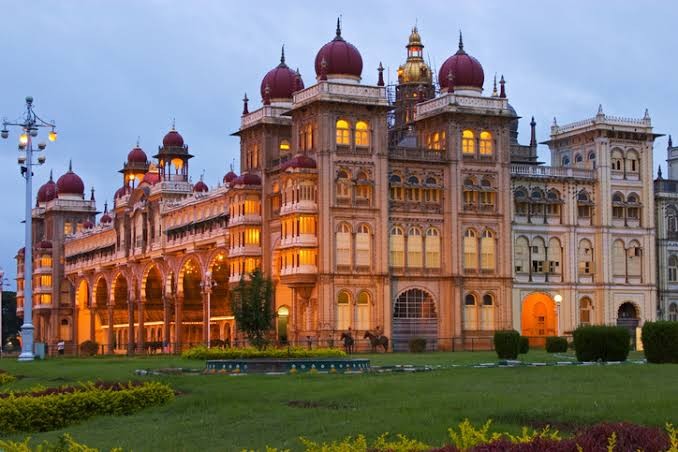 Mysuru Tour Packages – Explore Royal Heritage, Culture, and Scenic Attractions - Image 3