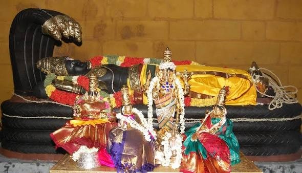 Srirangam Tour Package – Experience the Spiritual Grandeur of the World’s Largest Temple Town